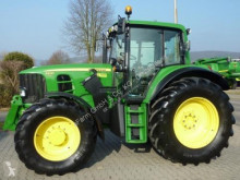 Tractor agrícola John Deere usado