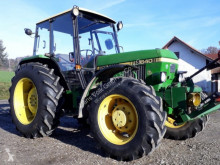 Tracteur agricole John Deere 1640
