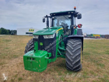Trattore agricolo John Deere usato