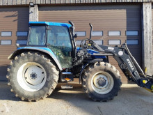 Tractor agrícola New Holland usado