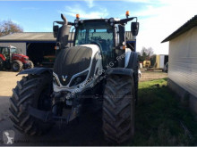 Tractor agrícola Valtra usado