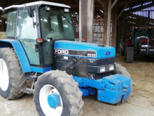 Tractor agrícola Ford usado