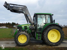 Tractor agrícola John Deere usado