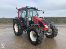 Tractor agrícola Valtra usado