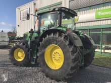 Tractor agrícola John Deere usado
