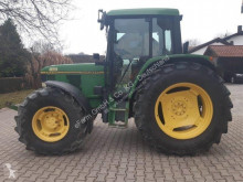 Traktor John Deere ojazdený