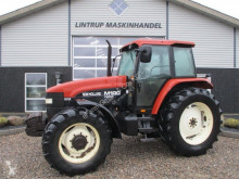 Zemědělský traktor New Holland použitý