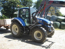 Трактор New Holland