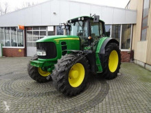 John Deere Landwirtschaftstraktor