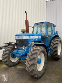 Zemědělský traktor Ford 8210 TRACTOR - NIEUWE BANDEN / NEW TYRES / NEUE REIFEN