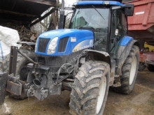 Mezőgazdasági traktor New Holland használt