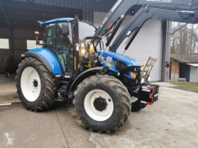 Trattore agricolo New Holland usato