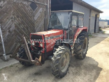 Tractor agrícola Massey Ferguson usado