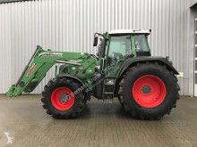 جرار زراعي Fendt 820 Vario مستعمل