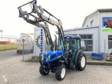 Zemědělský traktor New Holland použitý