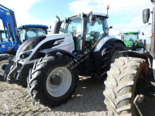 Tractor agrícola Valtra T174e usado