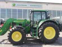 Tractor agrícola John Deere usado
