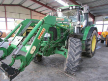 Tractor agricol John Deere