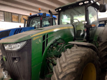 Tractor agrícola John Deere 8260R usado