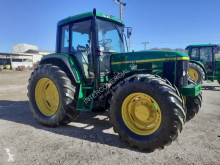 Alt tractor John Deere 6910