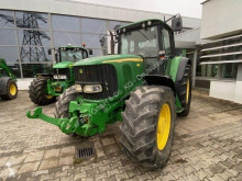Tractor agrícola John Deere usado