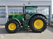 Tractor agrícola John Deere 6215 R usado