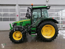Tractor agrícola John Deere 5125R nuevo