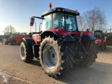 Tracteur agricole Massey Ferguson