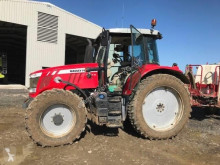 Tractor agrícola Massey Ferguson usado