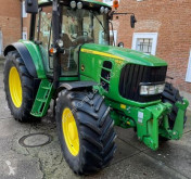 Tractor agrícola John Deere usado