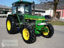 Tractor agrícola John Deere usado