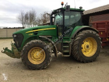 Tractor agrícola John Deere usado