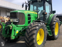 Tractor agrícola John Deere usado