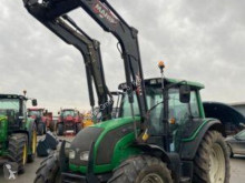 Tractor agrícola Valtra usado