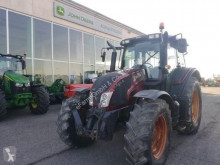 Tractor agrícola Valtra usado