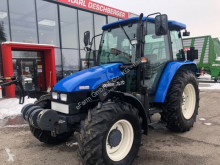 Tractor agrícola New Holland usado