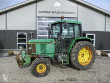 Trattore agricolo John Deere usato