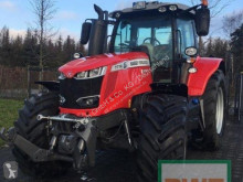 Trattore agricolo Massey Ferguson usato