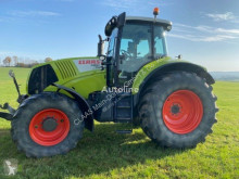 Tracteur agricole Claas Axion 820
