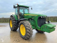 Tractor agrícola John Deere usado