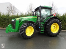 Tractor agrícola John Deere usado