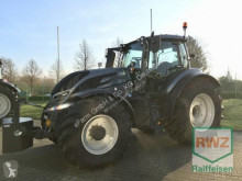 Tractor agrícola Valtra usado