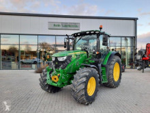 Trattore agricolo John Deere usato