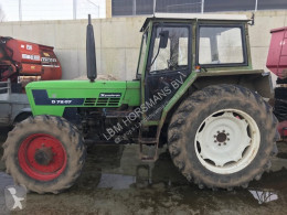 Tractor agrícola Deutz Fahr 7207 usado