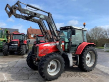 Zemědělský traktor Massey Ferguson použitý