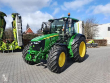Trattore agricolo John Deere usato