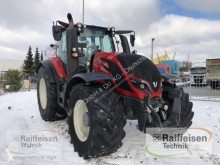 Tractor agrícola Valtra usado