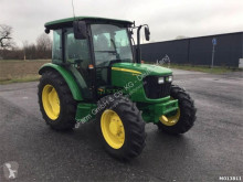 Trattore agricolo John Deere usato