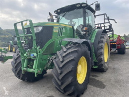 Tractor agrícola John Deere 6210R usado