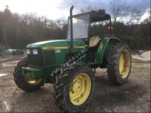 Tractor agrícola John Deere usado